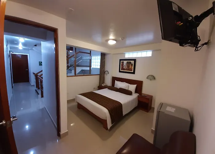 Flower's House Hotel 3*